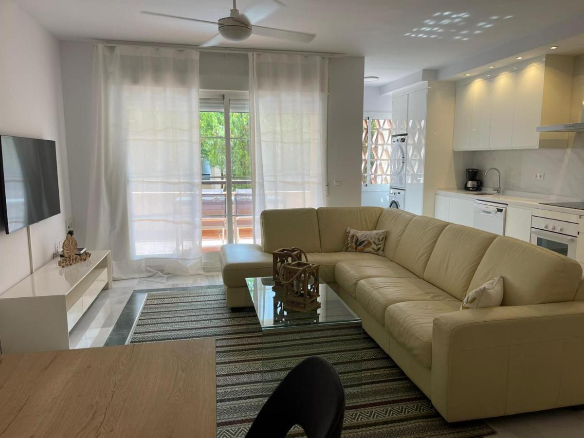 Marbella Playa Residencial Con Piscina Apartment Bagian luar foto