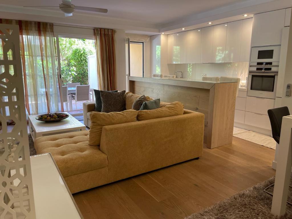Marbella Playa Residencial Con Piscina Apartment Bagian luar foto